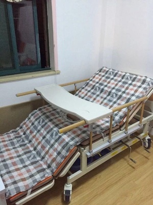 全新護理床特價轉讓，附醫用藥品柜信息